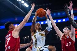 布朗(lǎng)亲自推荐！28岁NBA落選(xuǎn)秀空降广厦，总决赛MVP竟主动让出首(shǒu)发