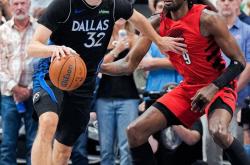 弗拉格(gé)爆发！21850失误！打破NBA历史(shǐ)纪录