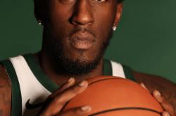 雄鹿迎新核心：迈尔斯·特纳的冠军追梦之旅