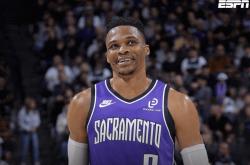 尘埃(āi)落定！威斯布鲁克正式加盟萨克拉(lā)门托国王