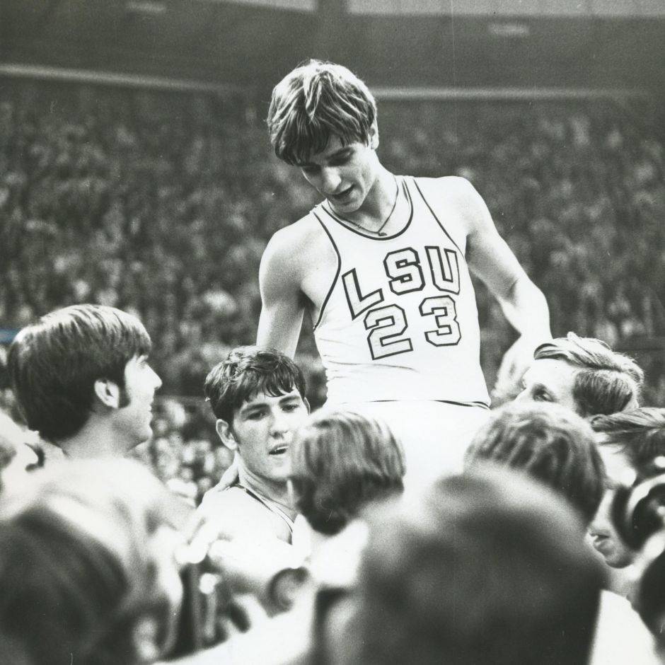 NBA哪些退役球衣出乎意料？公牛退役杰里斯隆、狼队退役塞利球衣