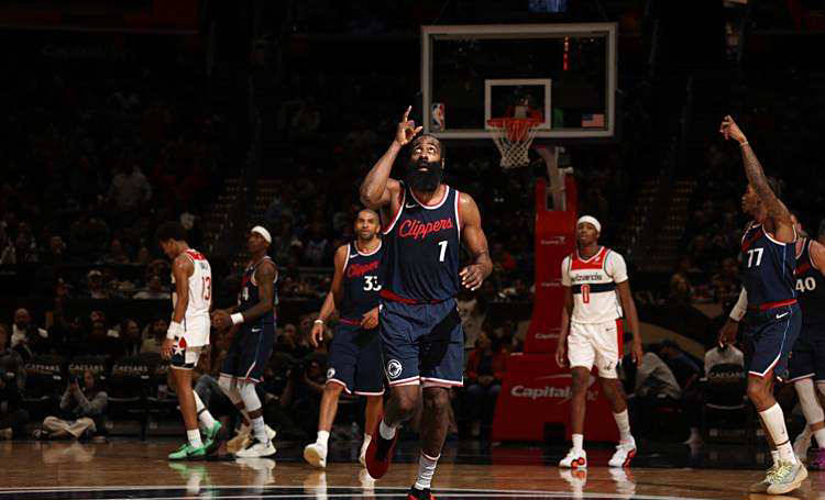 NBA宣布削减快船队全美直播场次，鲍尔默找肖华理论