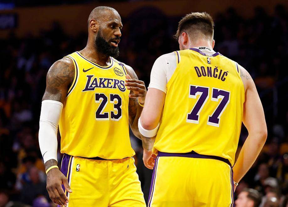 NBA球队最新市值出炉！火箭55亿，湖人100亿，那勇士呢？