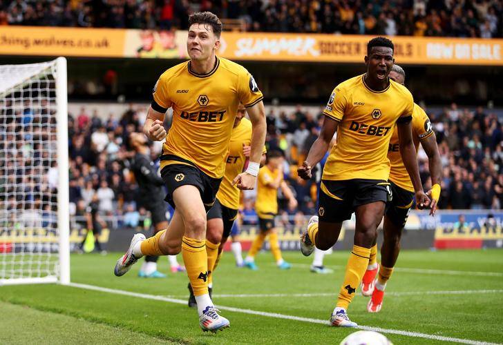 克拉文农场的中游对决：富勒姆迎战狼队