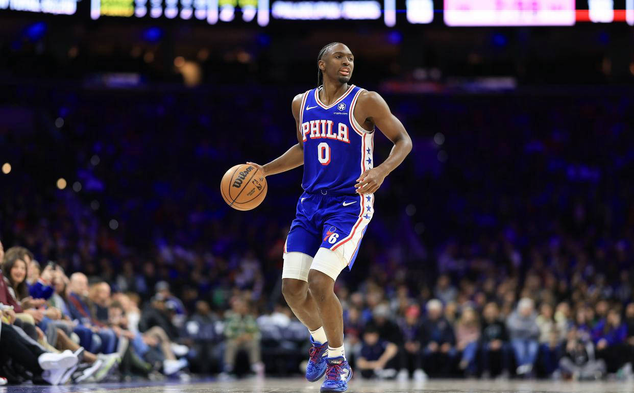 恩比德复出，76人遭逆转失去东部第一！马克西生日狂砍24分战绩不容忽视