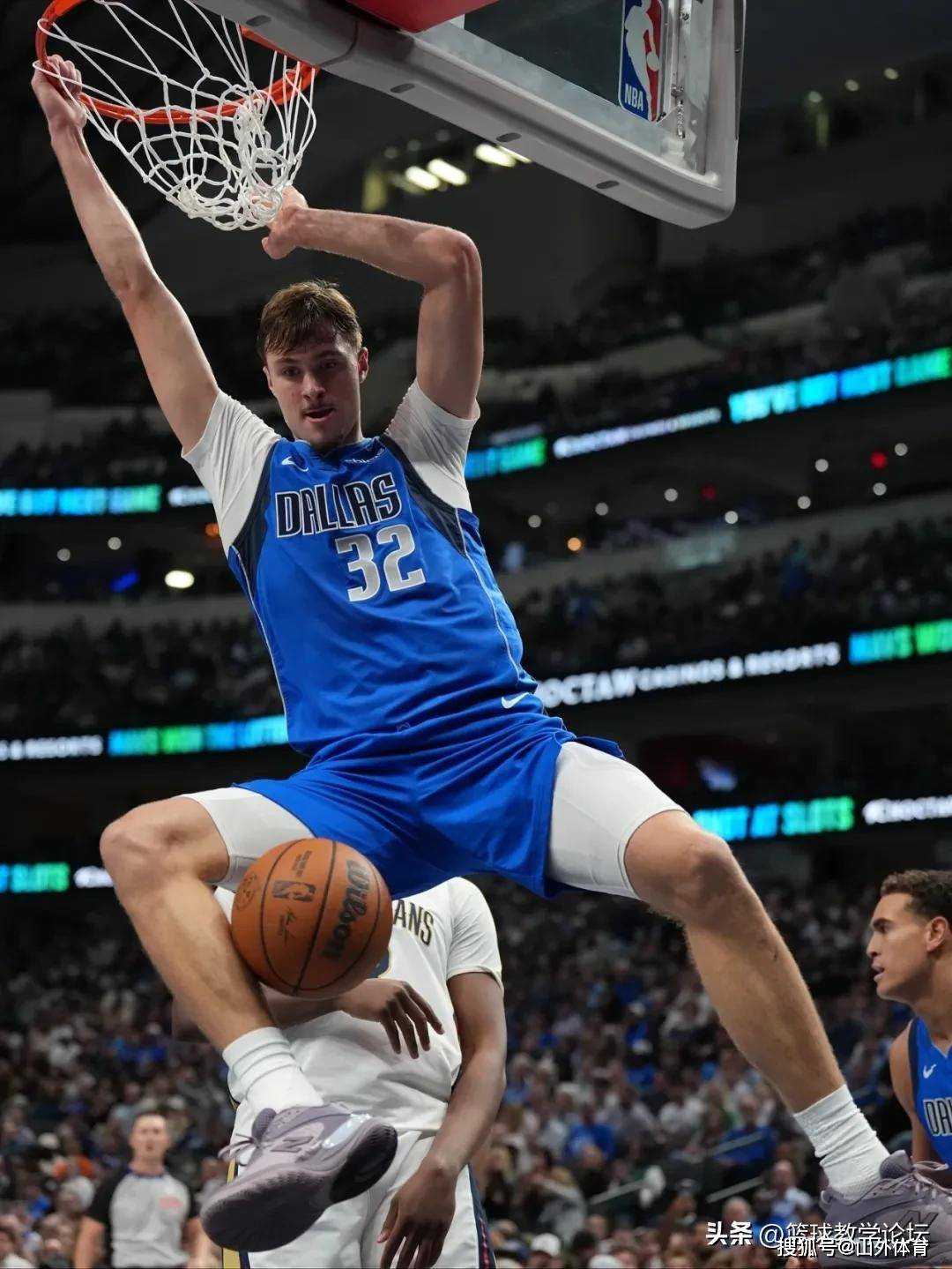 今天NBA 2K更新了球员能力值，独行侠多名球员能力值下降