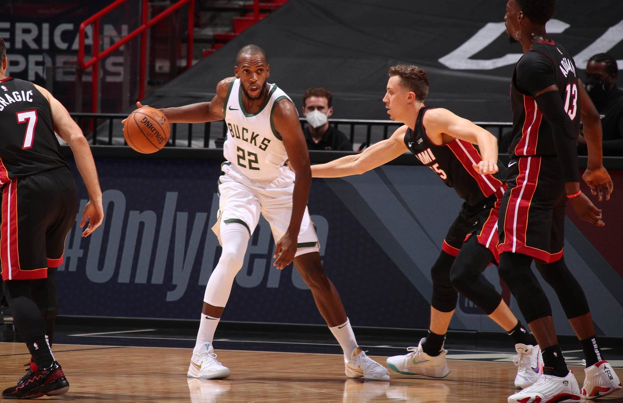 美职篮 纽约尼克斯VS迈阿密热火：赛前预测