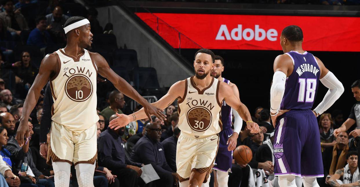 库里27+10+2盖帽+6记3分创NBA神迹，勇士完胜国王创纪录！威少13+7